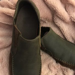 Mens slip on